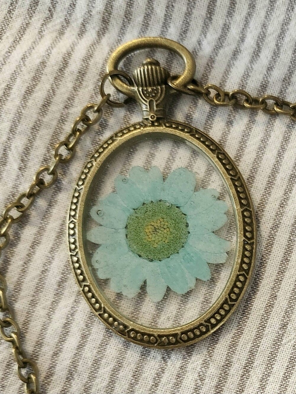 Vintage-Style Bronze Link Chain Necklace withs Blue Pressed Flower In Resin